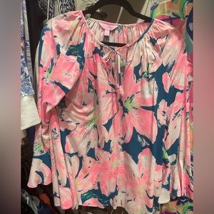 Lilly top